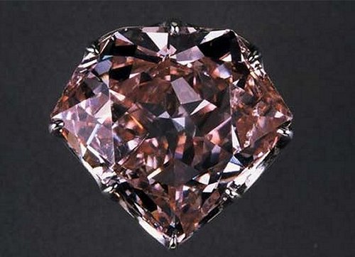 Incanto da Sotheby’s per un diamante rosa dalle mille una notte1