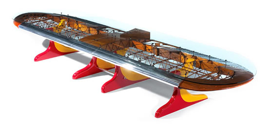 39 - MotoArt WACO, tavolo per conferenza con eredità aeronautica