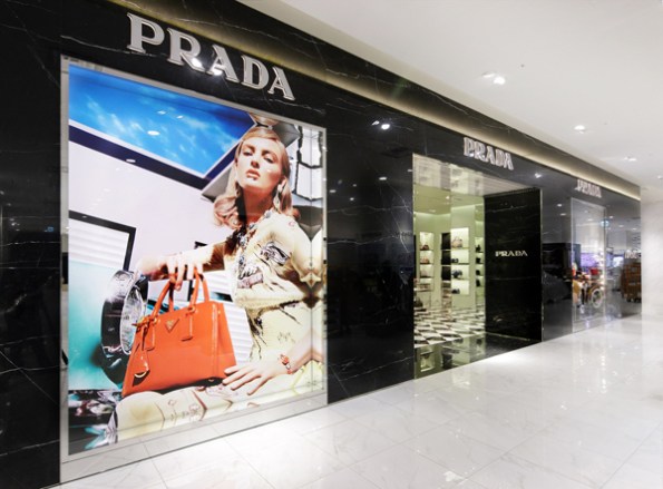 Prada-Nagoya-Matsuzakaya_ext600_