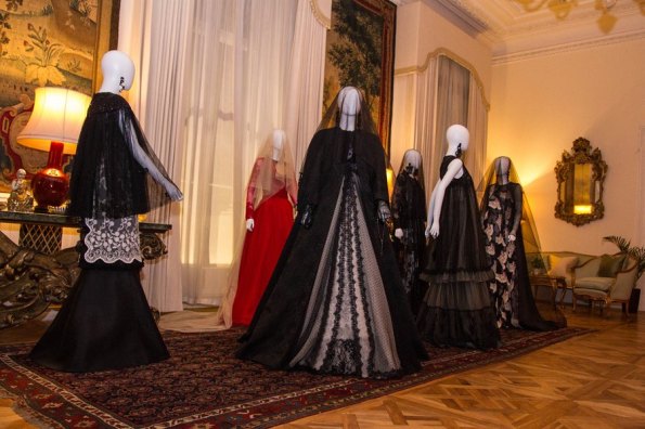 Foto Fashion Exhibition Michele Miglionico Haute Couture